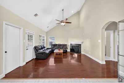 9002 Durham Manor Lane, Houston, TX 77075 - Photo 8