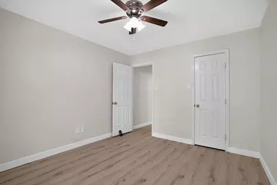 22 E Sterling Pond Circle, Spring, TX 77382 - Photo 18