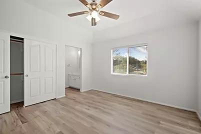 308 Meadow Trail Court, Friendswood, TX 77546 - Photo 6