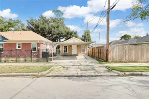 5302 Lindsay St, Houston, TX 77023 - Photo 32