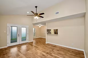 4508 Stanford Ct, Houston, TX 77041 - Photo 4