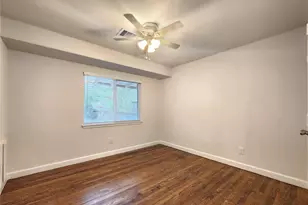 5603 Arboles Dr, Houston, TX 77035 - Photo 18