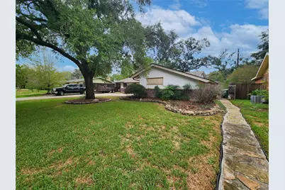 5603 Arboles Drive, Houston, TX 77035 - Photo 2