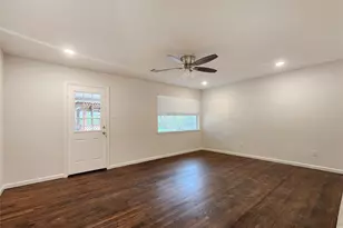 5603 Arboles Dr, Houston, TX 77035 - Photo 6