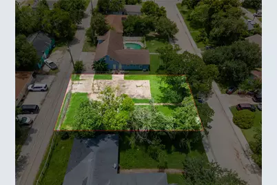1735 W 7th Street, Freeport, TX 77541 - Photo 4