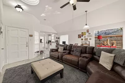 21067 Southern Colony Court, Katy, TX 77449 - Photo 8