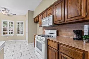 1502 Beechurst Ct, Houston, TX 77062 - Photo 12