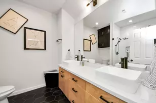 111 Jenkins St, Houston, TX 77003 - Photo 14