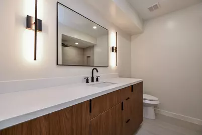 426 E Fair Harbor Lane, Houston, TX 77079 - Photo 22