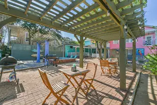 1515 19th St, Galveston, TX 77550 - Photo 16