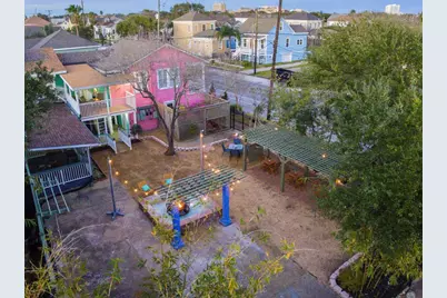 1515 19th Street, Galveston, TX 77550 - Photo 2