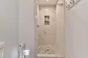 1515 19th St, Galveston, TX 77550 - Photo 30