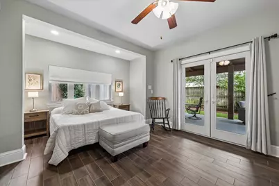 1018 Shepherd Oaks Drive, Houston, TX 77018 - Photo 10
