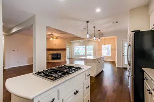 633 Clarenda Falls Dr, Sugar Land, TX 77479 - Photo 16