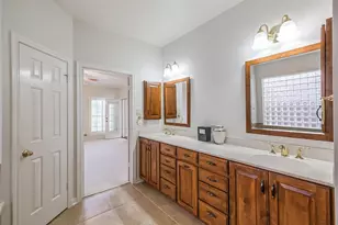 633 Clarenda Falls Dr, Sugar Land, TX 77479 - Photo 30