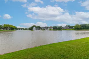 633 Clarenda Falls Dr, Sugar Land, TX 77479 - Photo 48