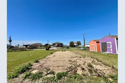 355 County Road 202, Sargent, TX 77414 - Photo 4