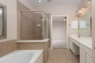 50 E Pipers Green, The Woodlands, TX 77382 - Photo 16