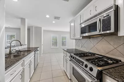 922 W Heights Hollow Lane, Houston, TX 77007 - Photo 12