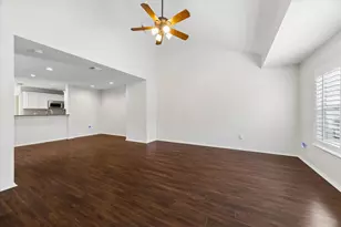 922 W Heights Hollow Ln, Houston, TX 77007 - Photo 4