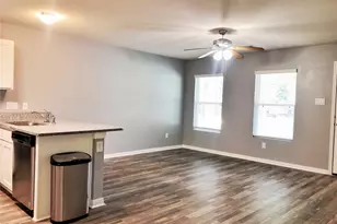 217 Cherry Tree, Livingston, TX 77351 - Photo 4