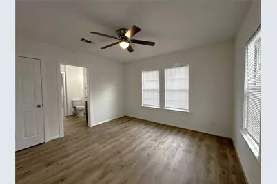 1010 Palestine Street, Conroe, TX 77301 - Photo 18
