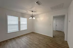 1010 Palestine St, Conroe, TX 77301 - Photo 6