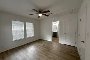 1010 Palestine St, Conroe, TX 77301 - Photo 14