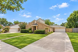 11535 Ella Lee Ln, Houston, TX 77077 - Photo 2