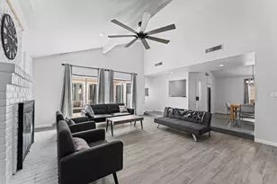 11535 Ella Lee Ln, Houston, TX 77077 - Photo 6