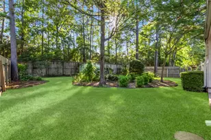 118 W Russet Grove Cir, The Woodlands, TX 77384 - Photo 4