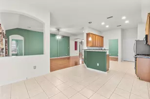 118 W Russet Grove Cir, The Woodlands, TX 77384 - Photo 18