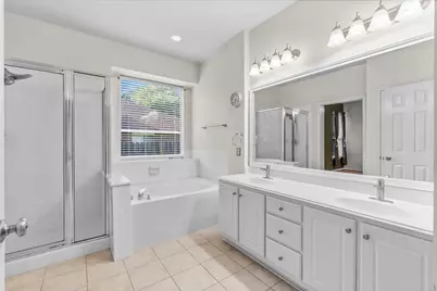 118 W Russet Grove Circle, The Woodlands, TX 77384 - Photo 34