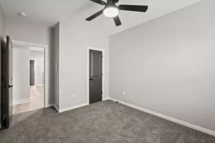 2113 St Charles St, Houston, TX 77003 - Photo 6