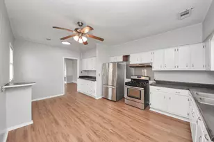 6 Jenkins St, Houston, TX 77003 - Photo 28