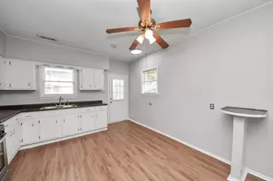 6 Jenkins St, Houston, TX 77003 - Photo 20