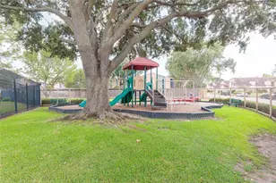 13646 Garden Grove, Houston, TX 77082 - Photo 36