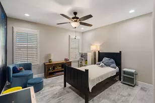 315 Greenpark Dr, Houston, TX 77079 - Photo 28