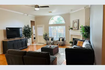 26 Jewelsford Drive, The Woodlands, TX 77382 - Photo 4