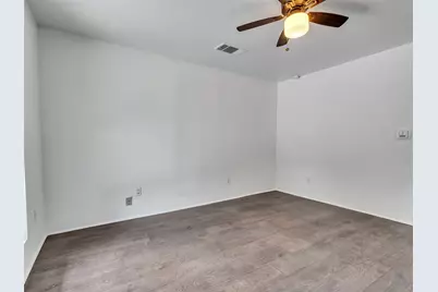 5603 N Wayside Drive, Houston, TX 77028 - Photo 10