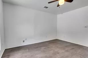 5603 N Wayside Dr, Houston, TX 77028 - Photo 10