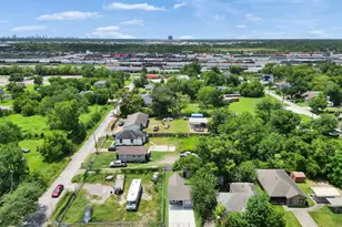5603 N Wayside Dr, Houston, TX 77028 - Photo 32