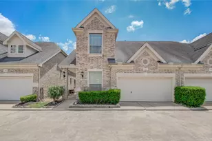 3207 Holly Crossing Dr, Houston, TX 77042 - Photo 1