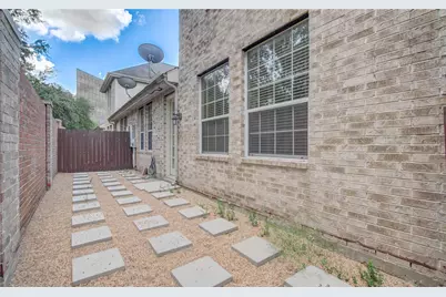 3207 Holly Crossing Drive, Houston, TX 77042 - Photo 36