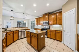 26049 Kingshill Dr, Kingwood, TX 77339 - Photo 18