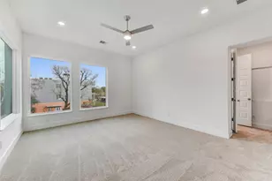 806 Fisher St, Houston, TX 77018 - Photo 12