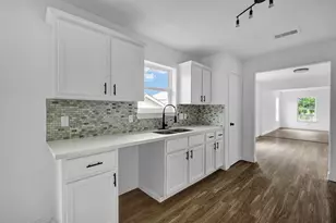 5306 Ave M 1/2, Galveston, TX 77551 - Photo 16
