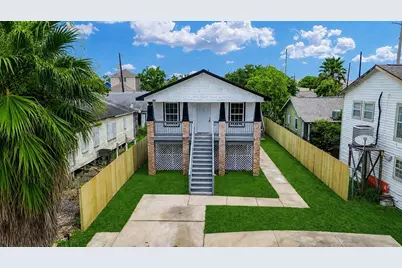 5306 Avenue M 1/2, Galveston, TX 77551 - Photo 1
