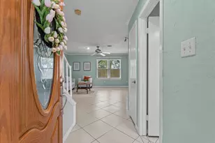 4514 Albatross Dr, Seabrook, TX 77586 - Photo 2