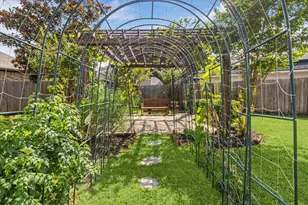 15718 Starcreek Ln, Houston, TX 77044 - Photo 34